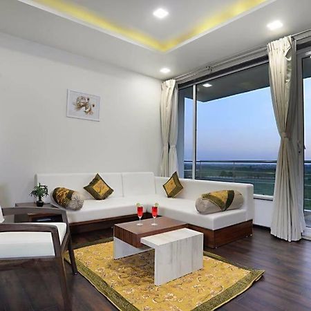 Comfort Inn Donil Vadodara Esterno foto