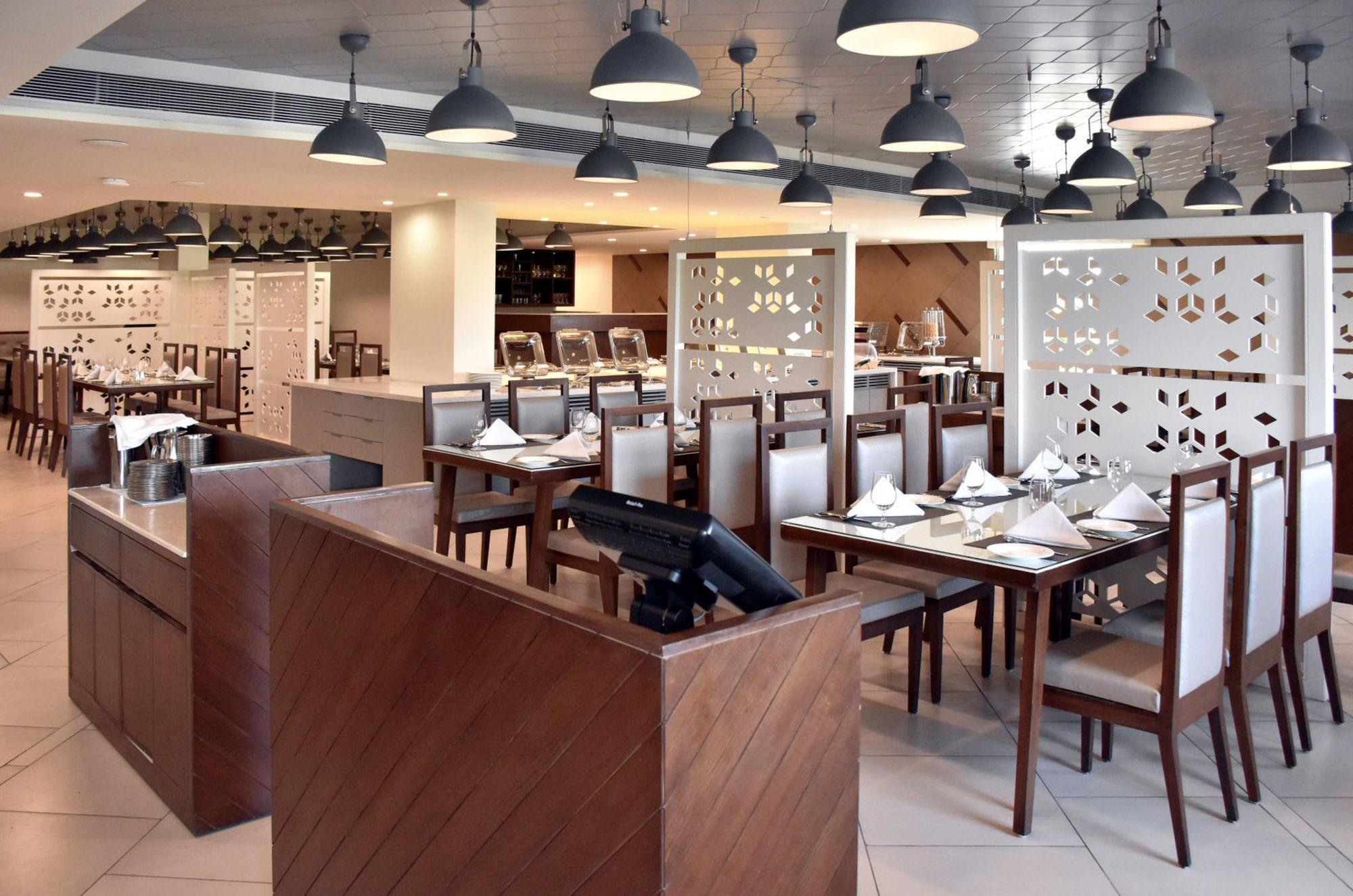 Comfort Inn Donil Vadodara Ristorante foto