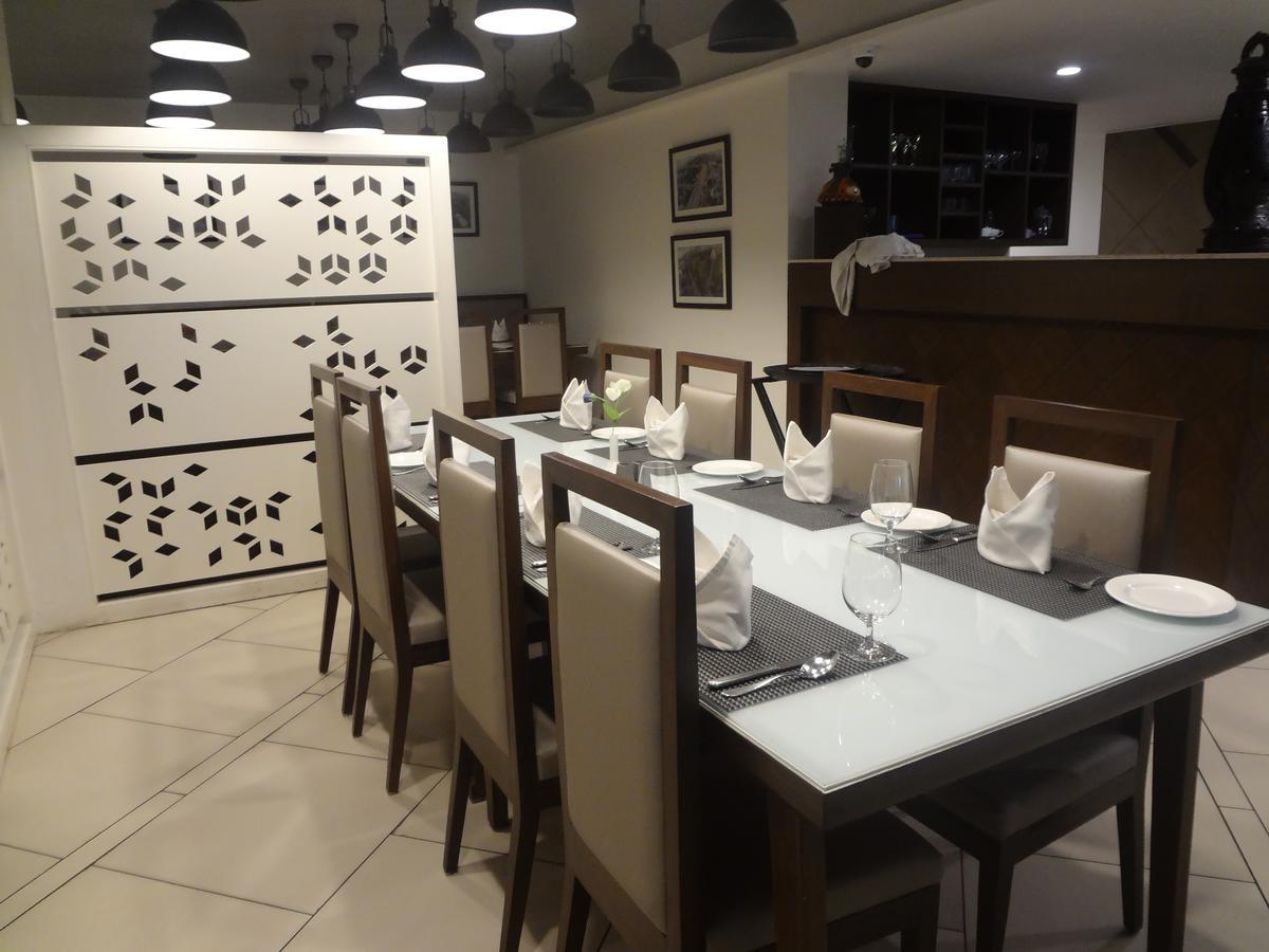 Comfort Inn Donil Vadodara Esterno foto
